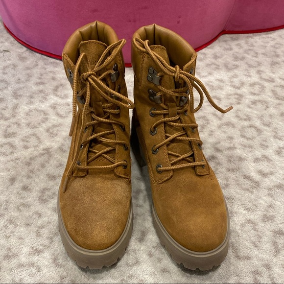 Brand New, Never Worn Timberland Boots - Picture 1 of 7